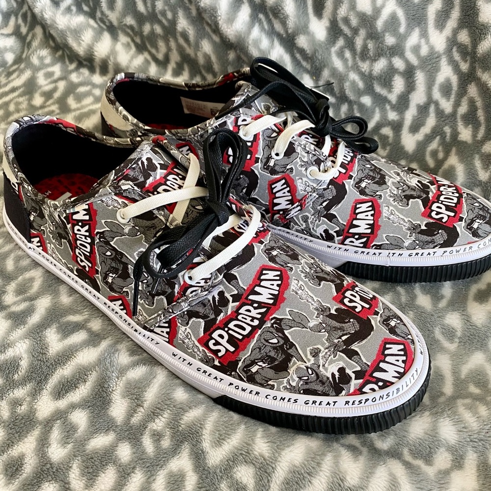 Men’s Toms Marvel sneakers Sz 11